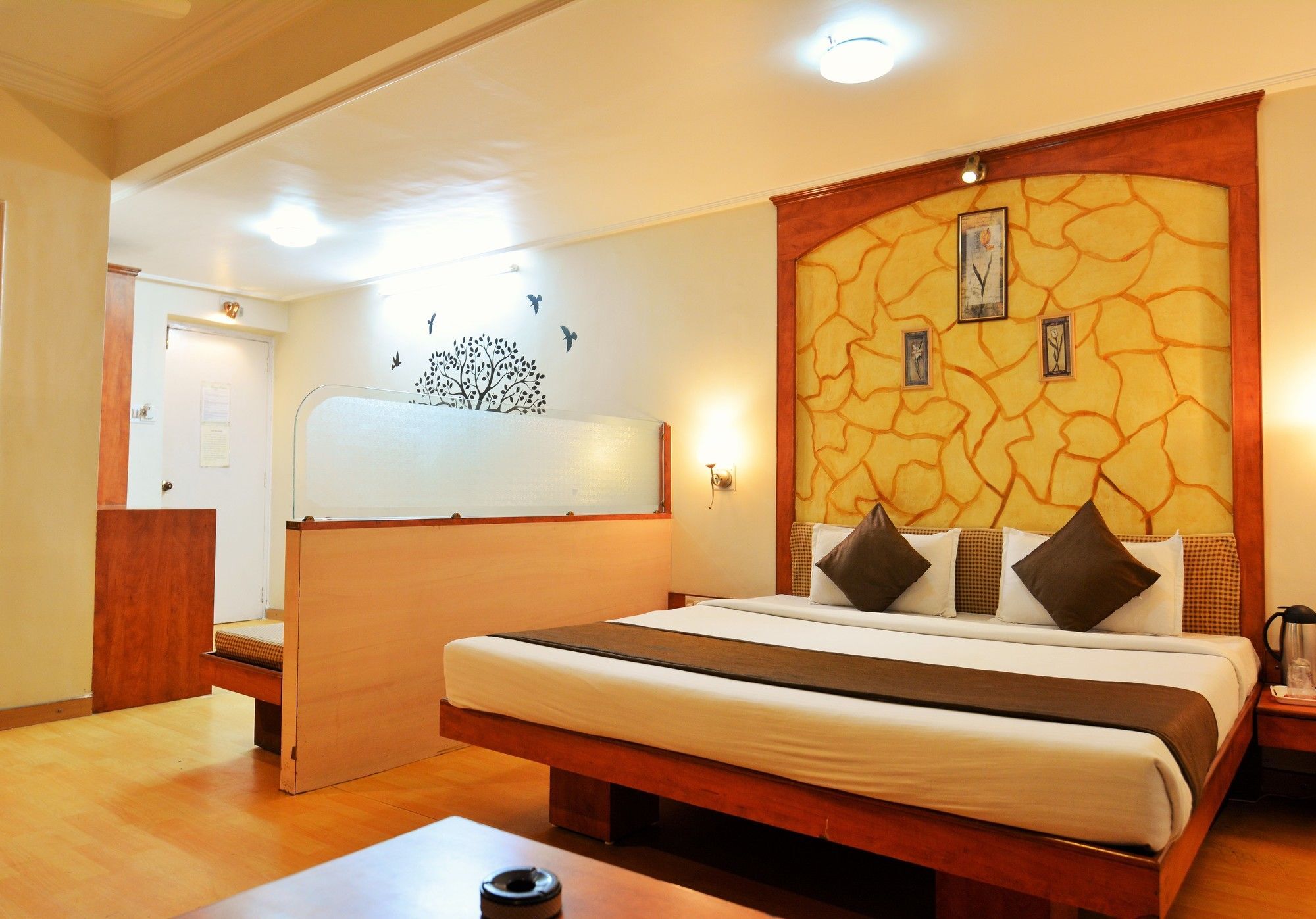 Hotel Sahaj Palace Ahmedabad Esterno foto