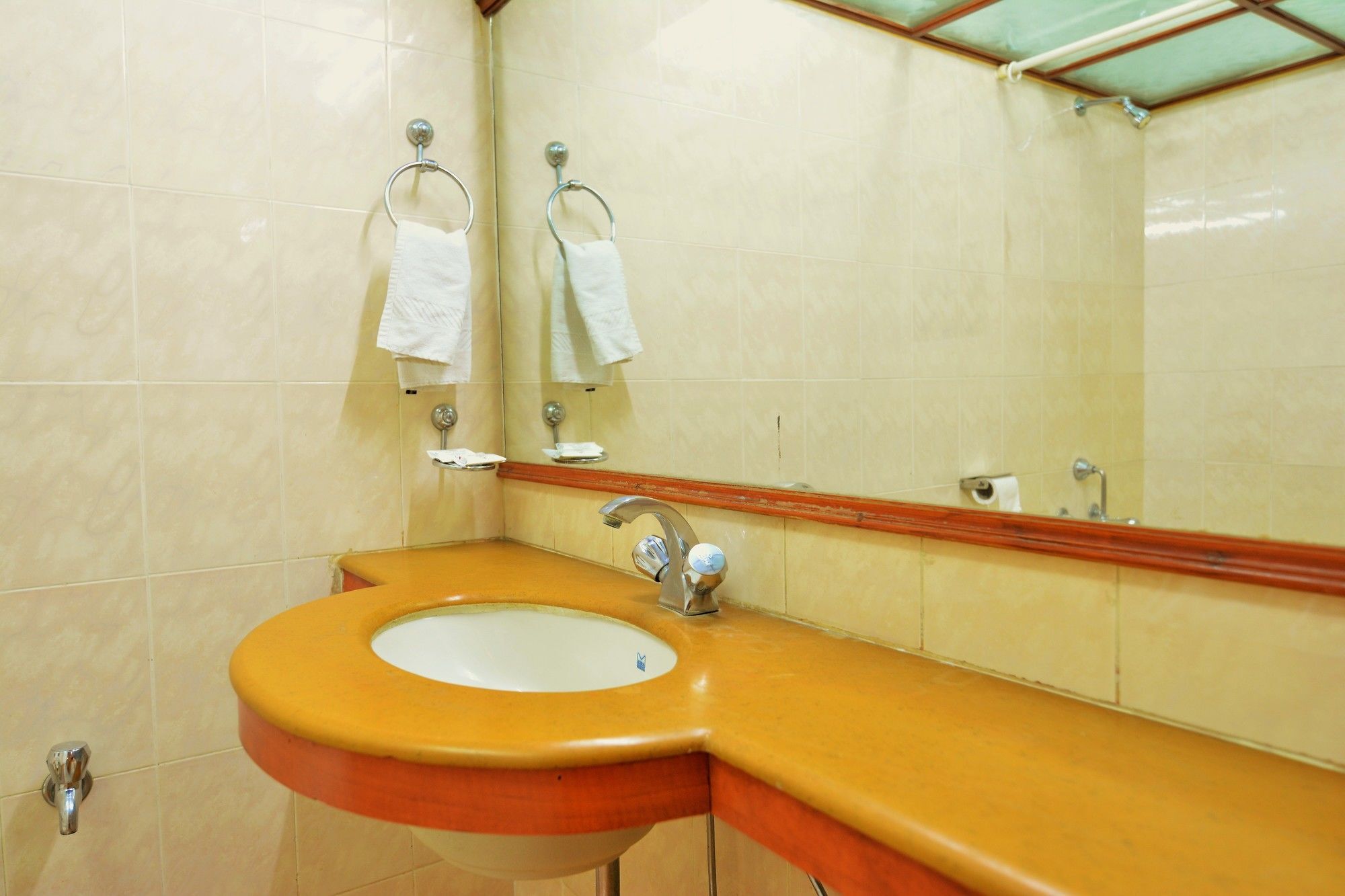 Hotel Sahaj Palace Ahmedabad Esterno foto